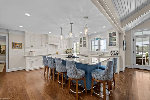 515 OAK POINTE Drive, Semora, NC 27343