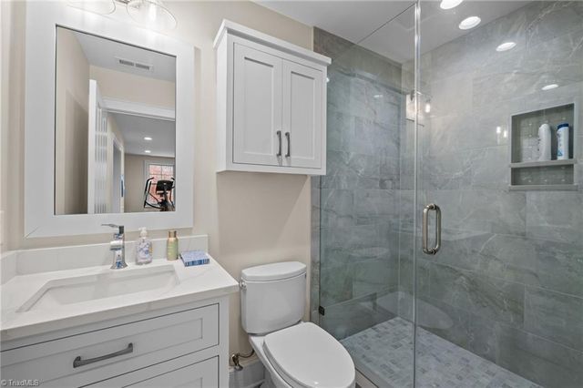 515 OAK POINTE Drive, Semora, NC 27343