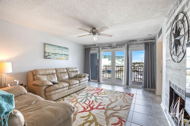 14100 River Road 228B, Pensacola, FL 32507