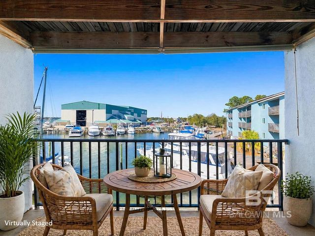 14100 River Road 228B, Pensacola, FL 32507