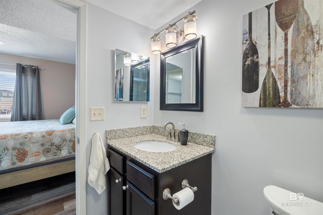 14100 River Road 228B, Pensacola, FL 32507