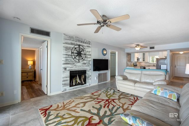14100 River Road 228B, Pensacola, FL 32507