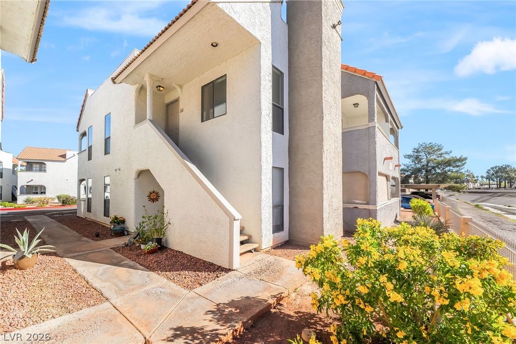 1512 BASS Drive C, Las Vegas, NV 89014
