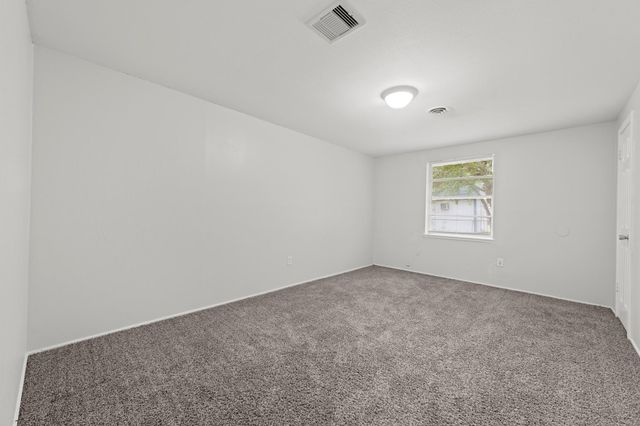 408 Grantham Road, Baytown, TX 77521