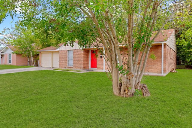 408 Grantham Road, Baytown, TX 77521