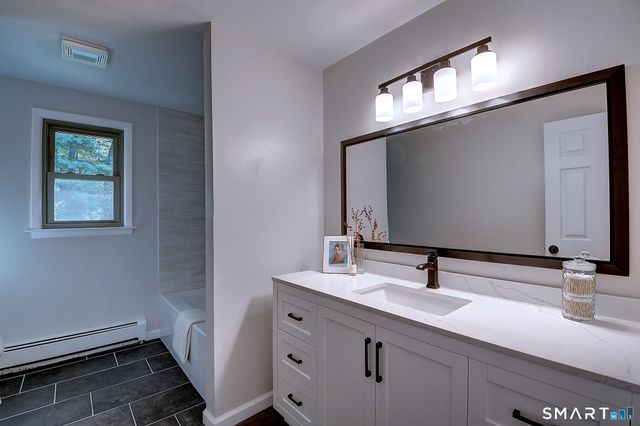 11 Mara Trail, South Windsor, CT 06074