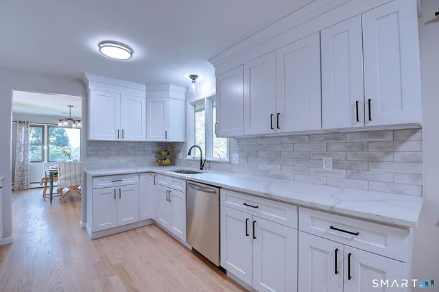 11 Mara Trail, South Windsor, CT 06074