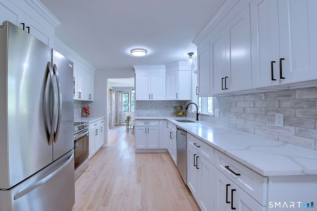11 Mara Trail, South Windsor, CT 06074