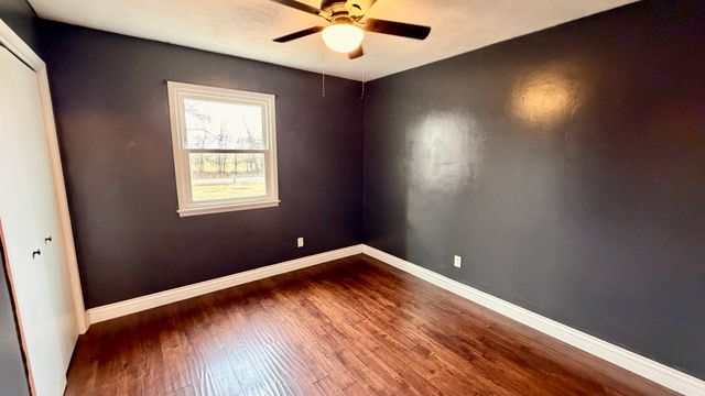 16846 E Payton Road, Opdyke, IL 62872