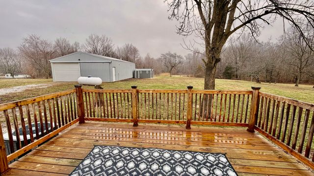 16846 E Payton Road, Opdyke, IL 62872