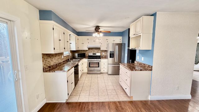 16846 E Payton Road, Opdyke, IL 62872