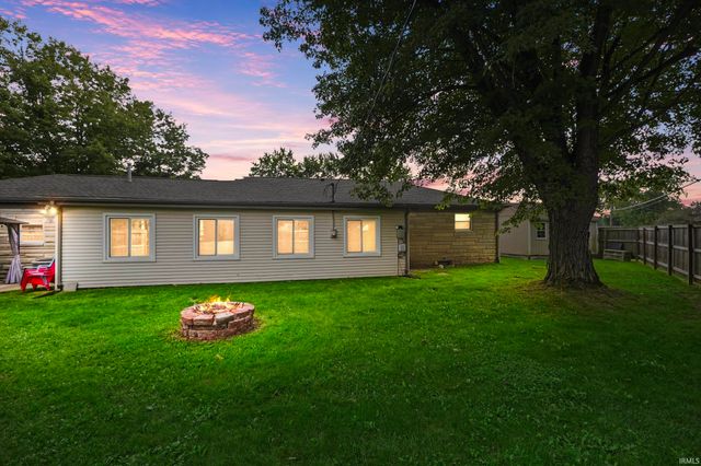 6226 E Hills Road, Fort Wayne, IN 46804