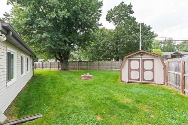 6226 E Hills Road, Fort Wayne, IN 46804