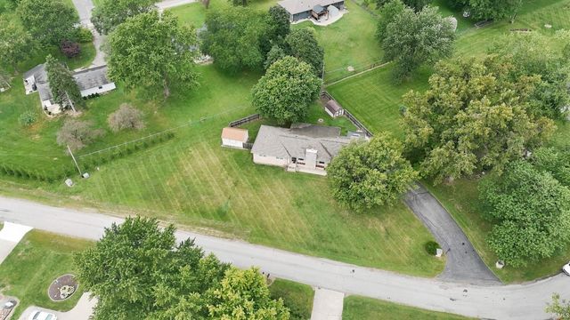 6226 E Hills Road, Fort Wayne, IN 46804