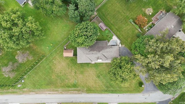 6226 E Hills Road, Fort Wayne, IN 46804