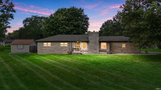 6226 E Hills Road, Fort Wayne, IN 46804