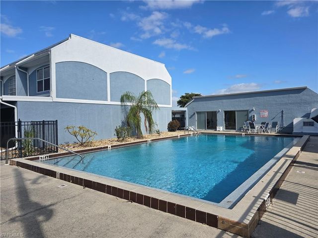 4424 SW 8th PL 14, Cape Coral, FL 33914