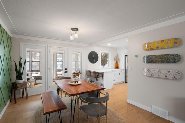 4721 Valley View Road, Edina, MN 55424