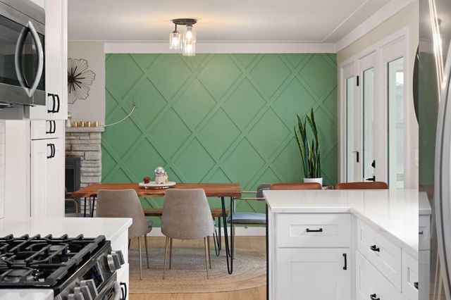 4721 Valley View Road, Edina, MN 55424