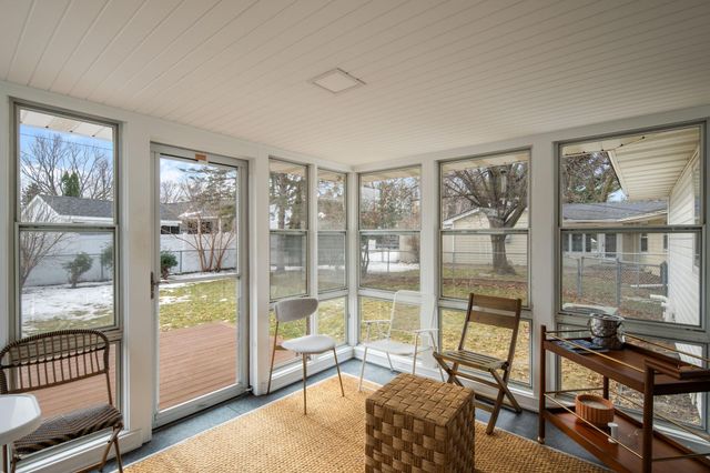 4721 Valley View Road, Edina, MN 55424