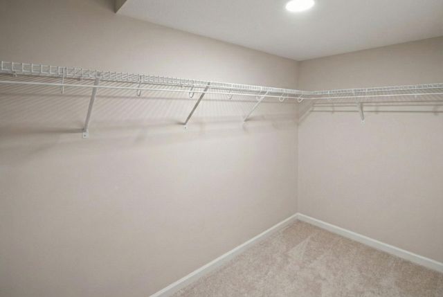 4721 Valley View Road, Edina, MN 55424