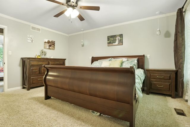 11200 Ridge Knoll Drive, Evansville, IN 47710