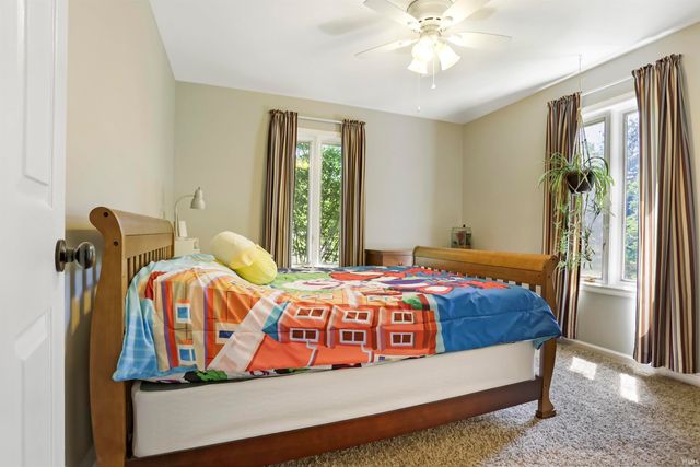 11200 Ridge Knoll Drive, Evansville, IN 47710