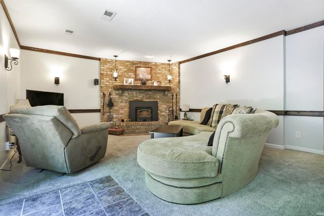 11200 Ridge Knoll Drive, Evansville, IN 47710