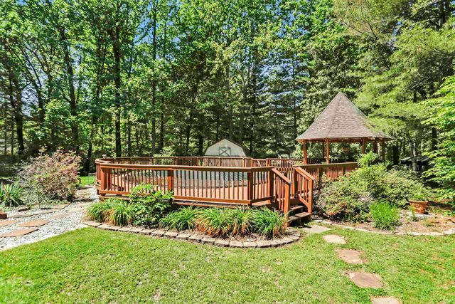 11200 Ridge Knoll Drive, Evansville, IN 47710
