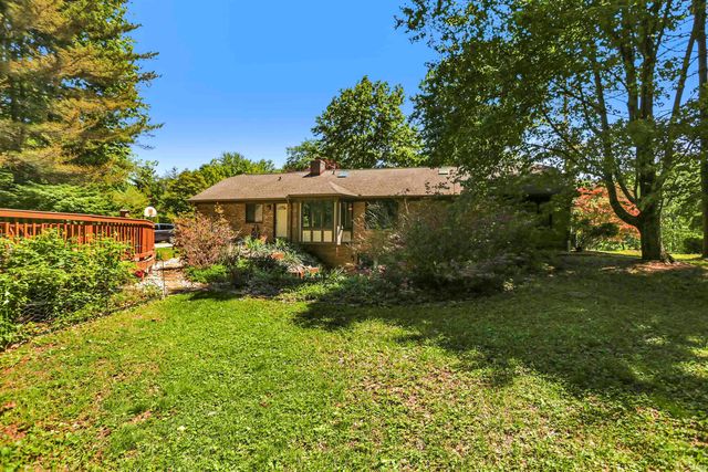 11200 Ridge Knoll Drive, Evansville, IN 47710