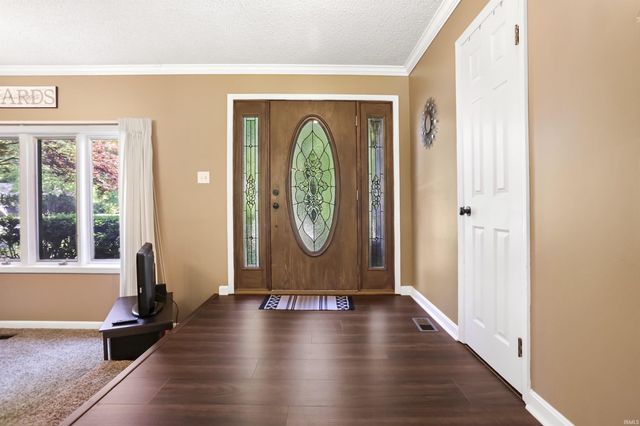 11200 Ridge Knoll Drive, Evansville, IN 47710