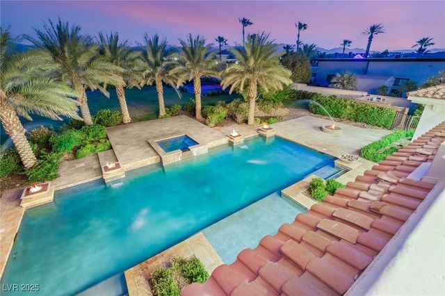 8895 South Tenaya Way, Las Vegas, NV 89113