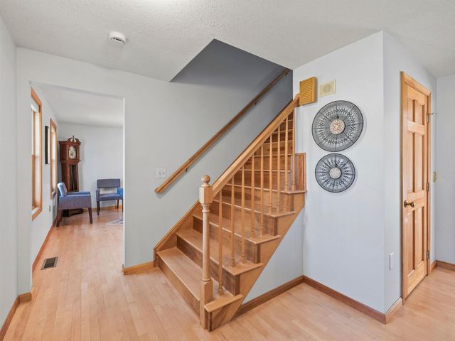 25 Fletcher Drive, Pelham, NH 03076