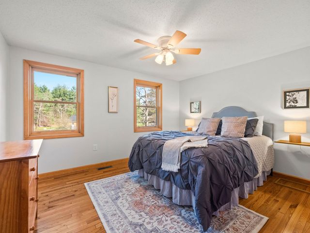 25 Fletcher Drive, Pelham, NH 03076
