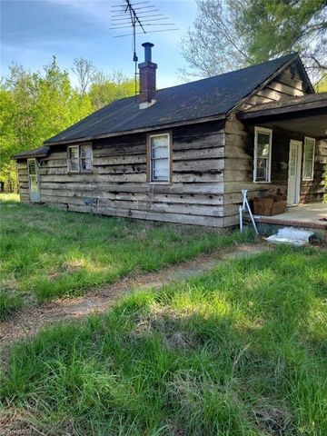 732 FRIENDLY Road, Eden, NC 27288