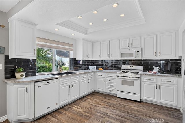 1040 Trailview Lane, Corona, CA 92881