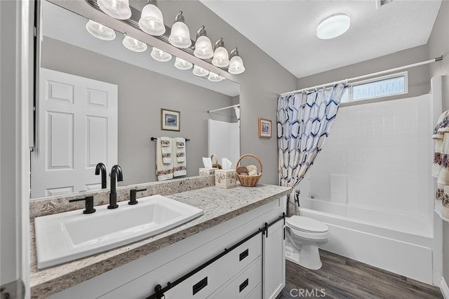 1040 Trailview Lane, Corona, CA 92881