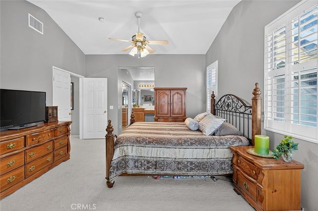 1040 Trailview Lane, Corona, CA 92881