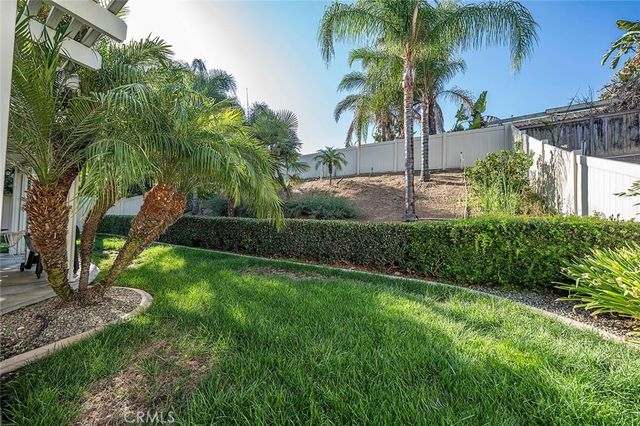 1040 Trailview Lane, Corona, CA 92881