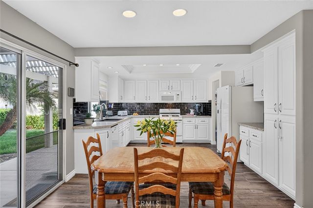 1040 Trailview Lane, Corona, CA 92881