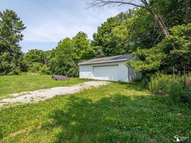 1606 Mooreville Road, Milan, MI 48160