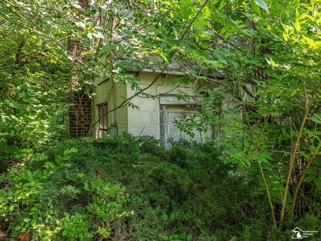 1606 Mooreville Road, Milan, MI 48160
