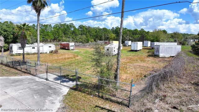 221 Commercial Place, Sebring, FL 33876
