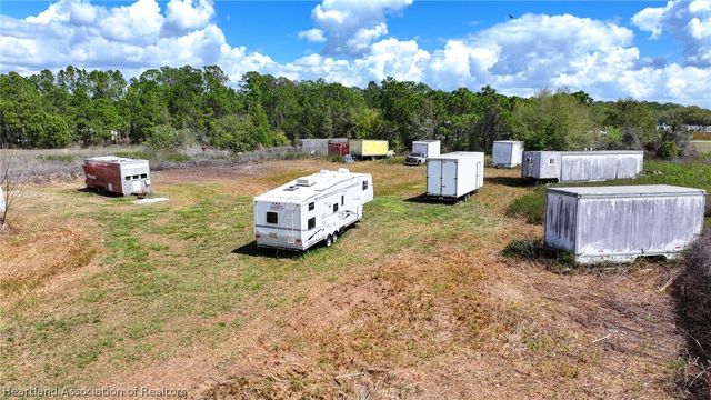 221 Commercial Place, Sebring, FL 33876