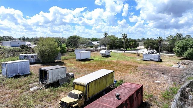 221 Commercial Place, Sebring, FL 33876