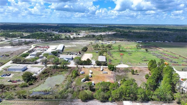 221 Commercial Place, Sebring, FL 33876