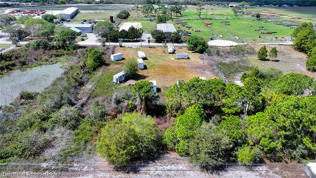 221 Commercial Place, Sebring, FL 33876