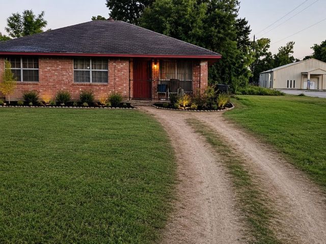 1717 S Victory Drive, Houston, TX 77088