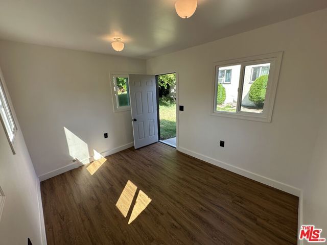 4001 Chevy Chase Drive, Los Angeles, CA 90039