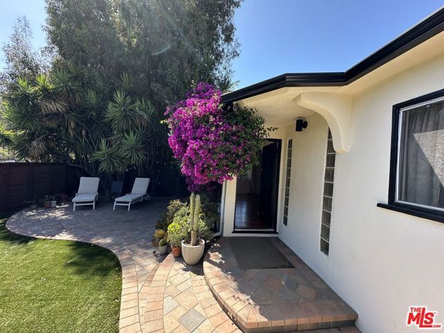 4001 Chevy Chase Drive, Los Angeles, CA 90039